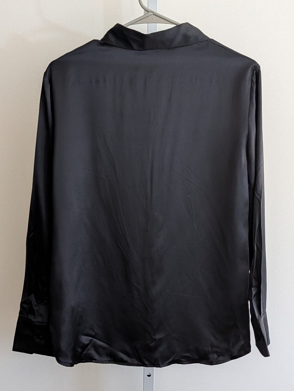 NWT Kourt Black Satin Button-Up Shirt - Picture 4 of 4